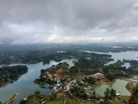 Guatapé e Comuna 13