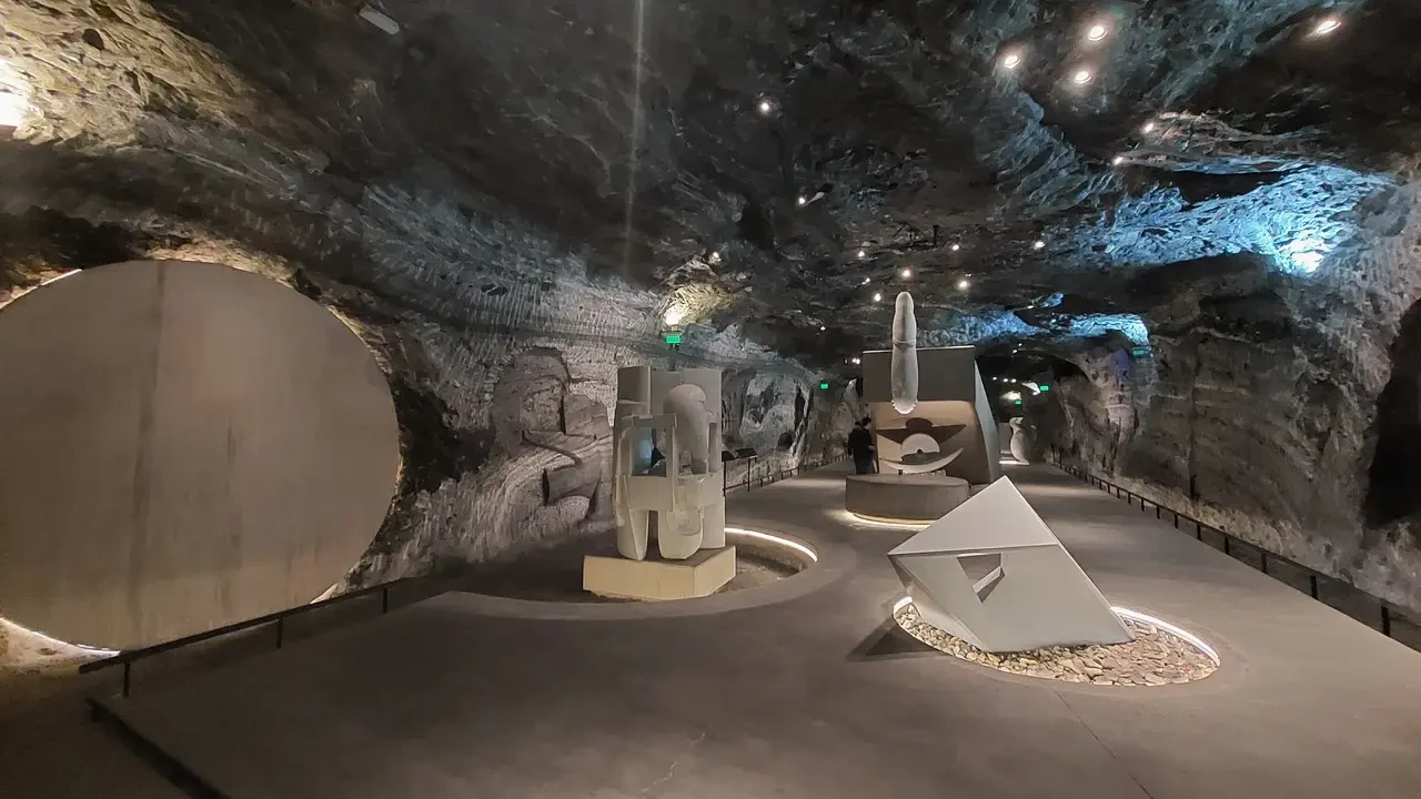 Interno della Cattedrale del Sale a Zipaquirá, Colombia.