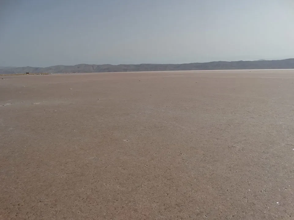 Maharloo lake e Qalat
