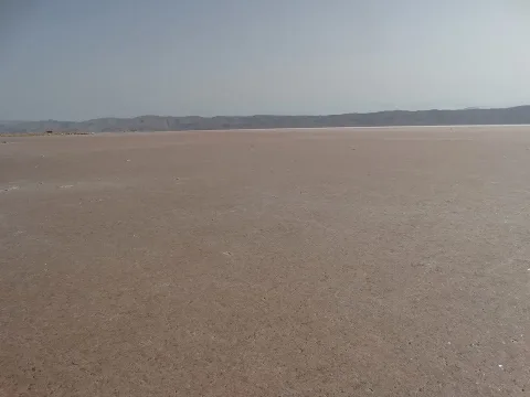 Maharloo lake e Qalat