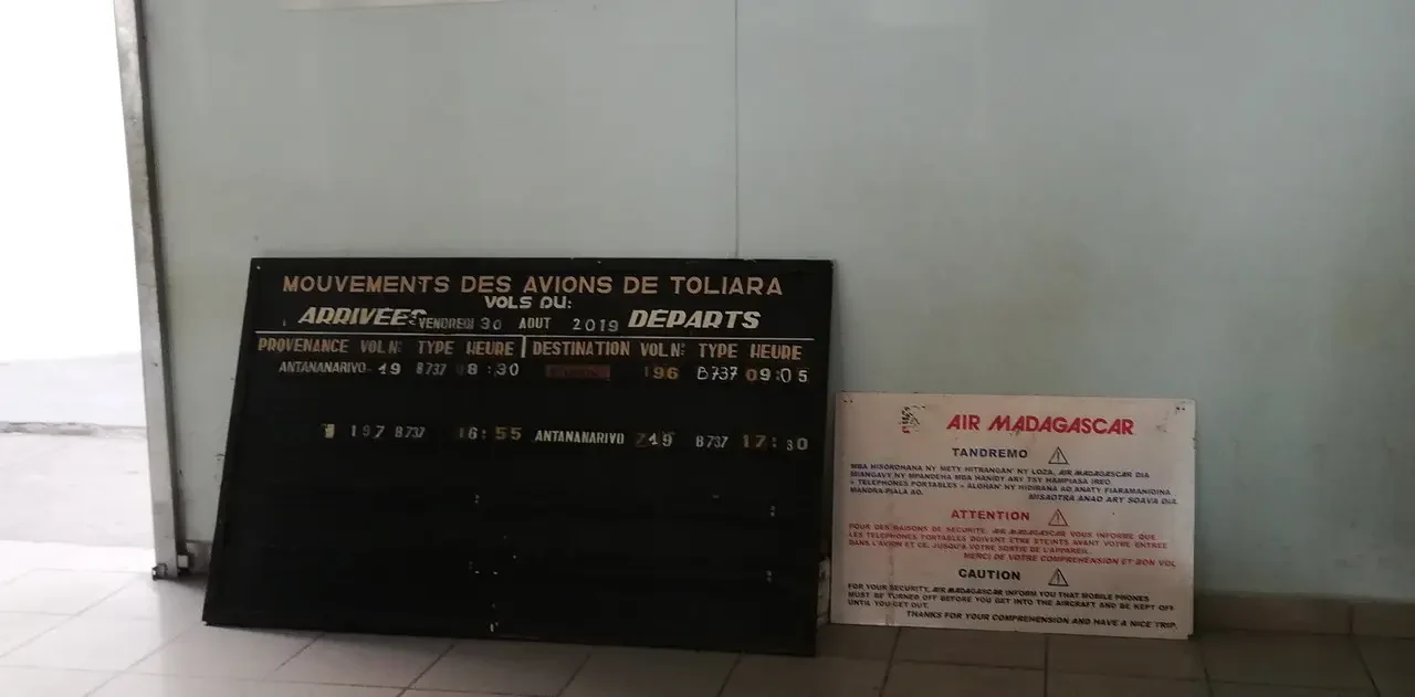 Un aeroporto di Toliara in Madagascar con informazioni sui voli.