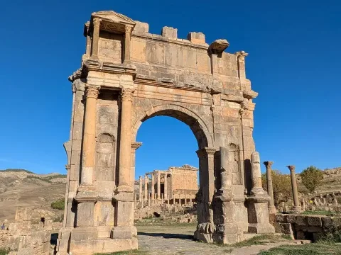 Landing e notte ad Algeri