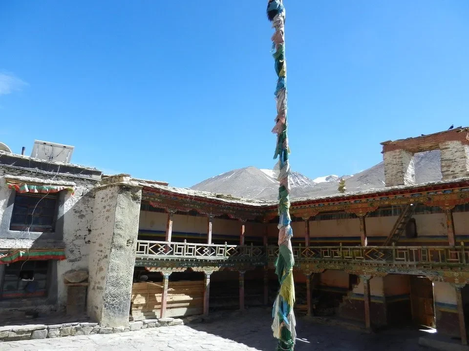 Vista del monastero Rongbuk nel Nepal e Tibet.