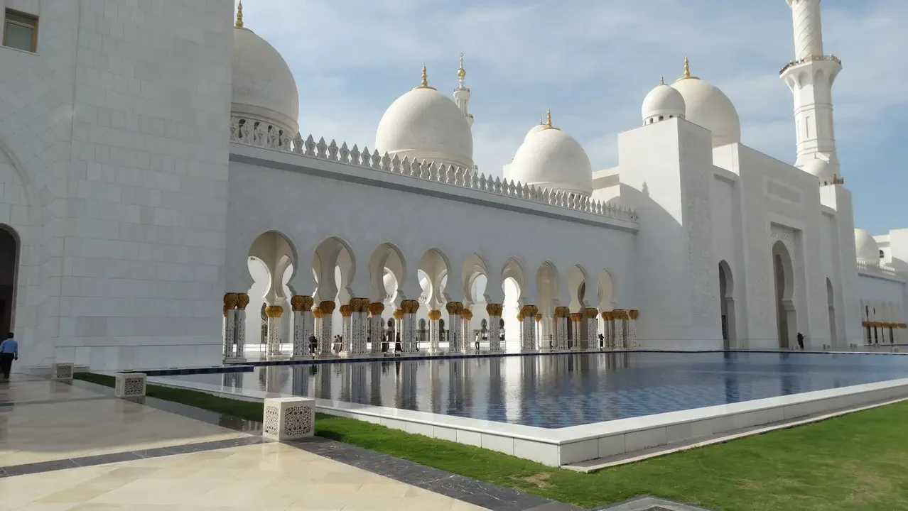 La Moschea di Sheikh Zayed a Abu Dhabi, Oman.