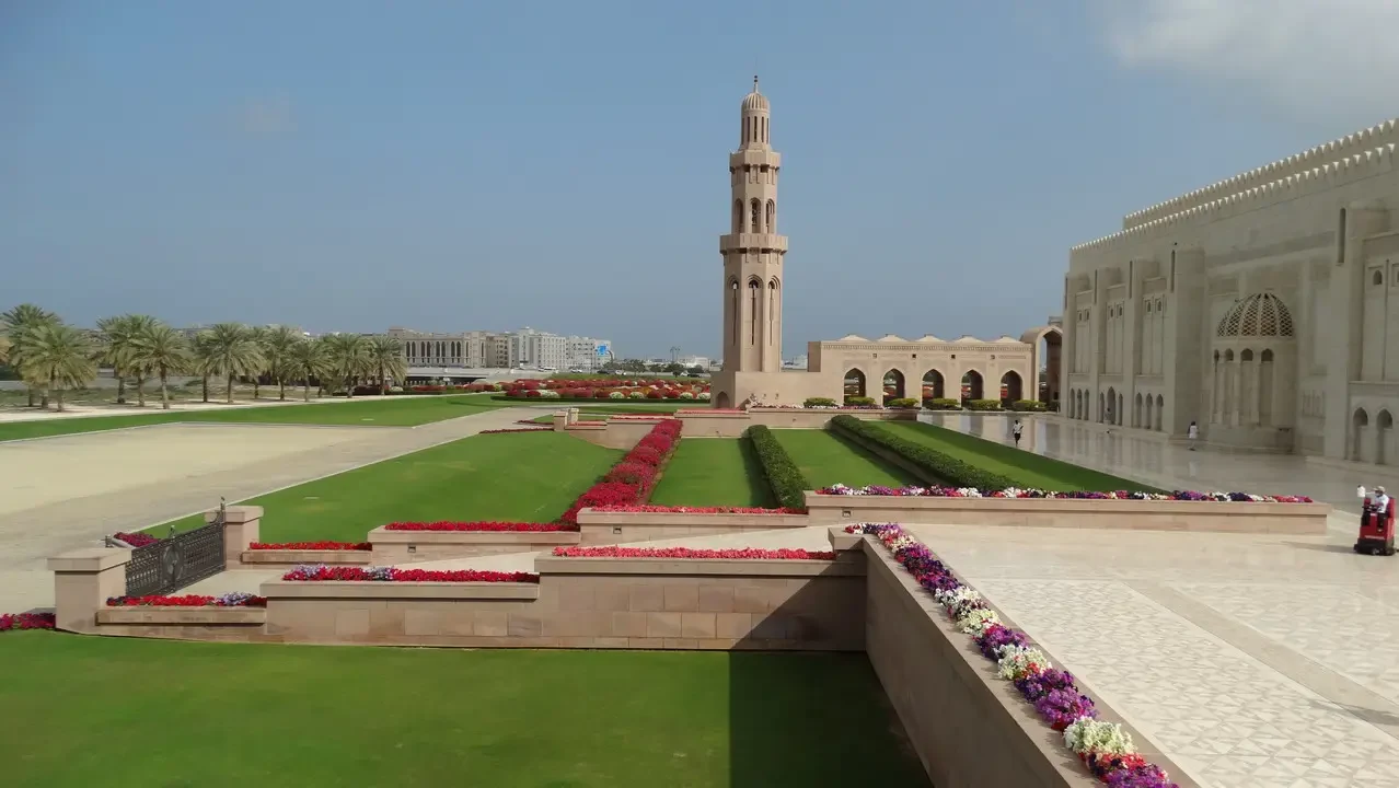 La vista del Grande Moschea di Sultan Qaboos a Muscat, Oman.