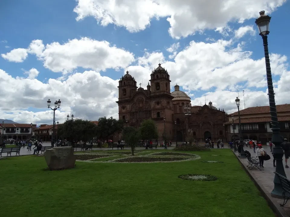 Facciata della Chiesa di Gesù a Cusco, Perù.