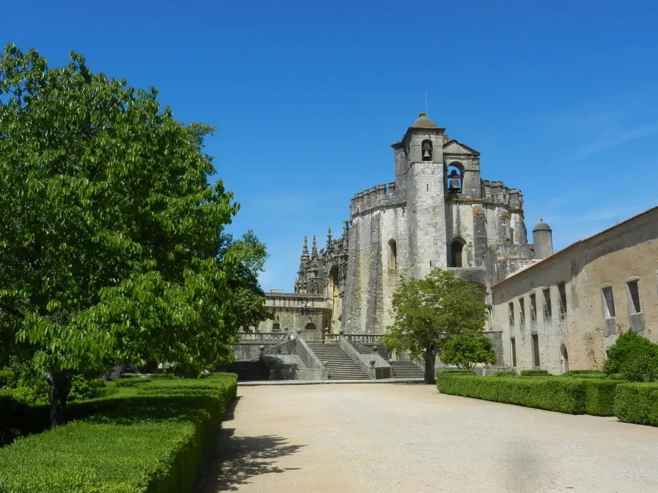 Vista esterna del Convento de Cristo a Tomar in Portogallo.