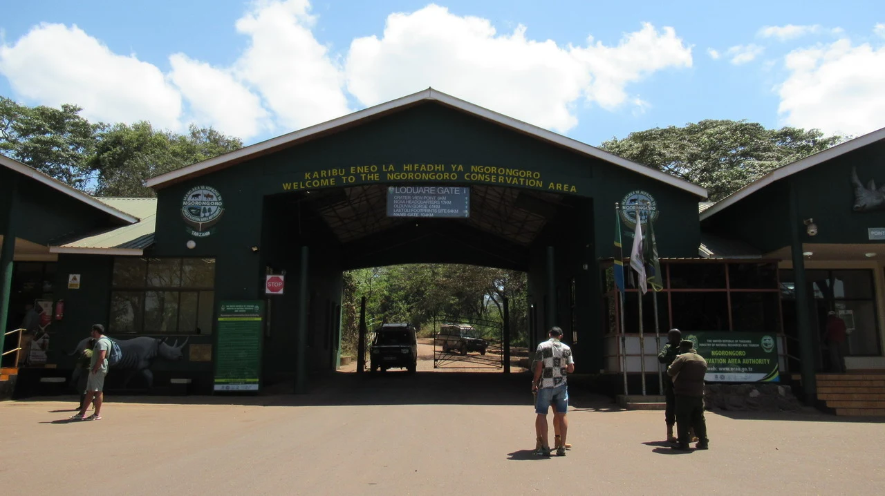 Ingresso alla riserva di conservazione di Ngorongoro in Tanzania.