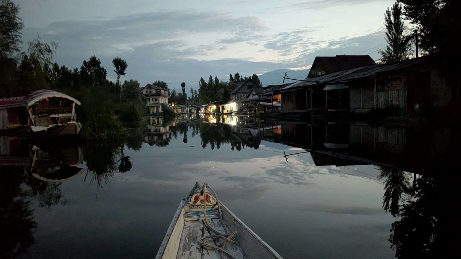 0261.26.08.03.Srinagar - Dal lake
