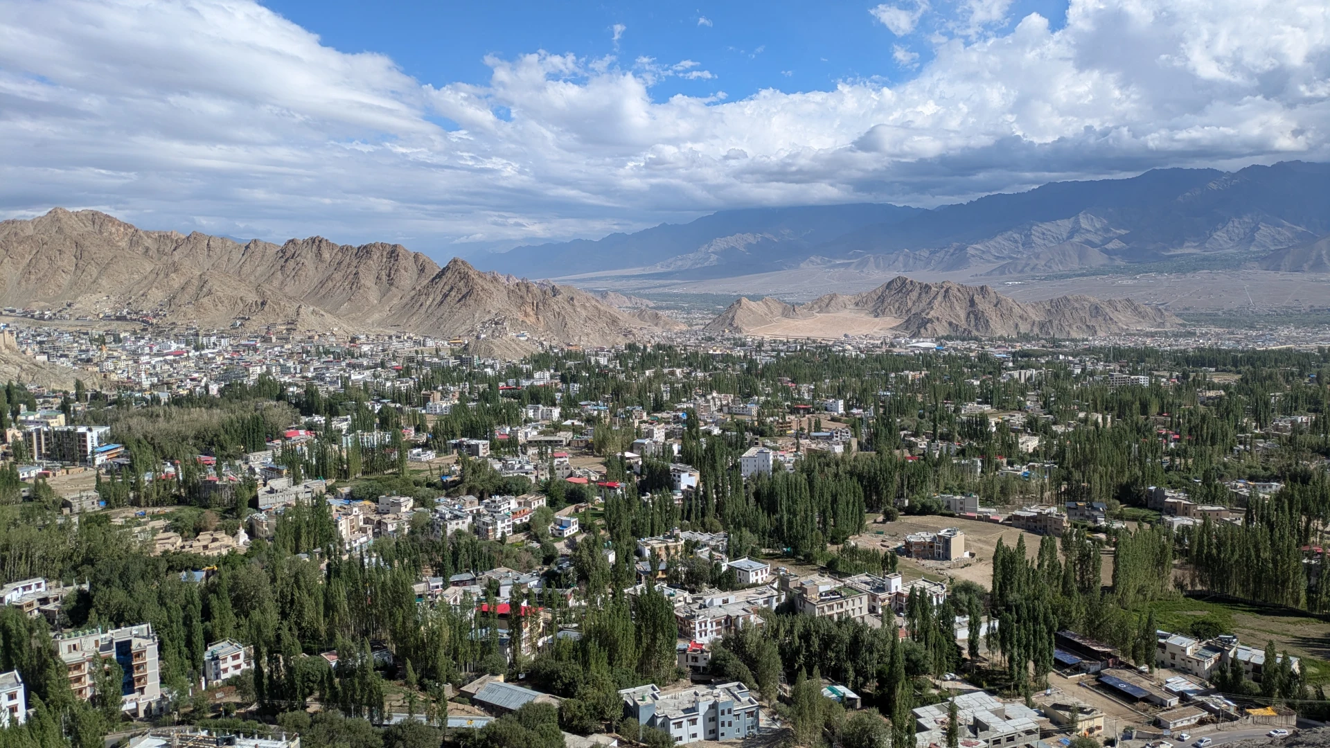 0854.26.08.05.Leh - Shanti stupa