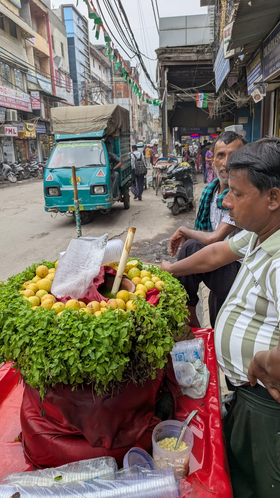1943.26.08.14.Delhi - bazar